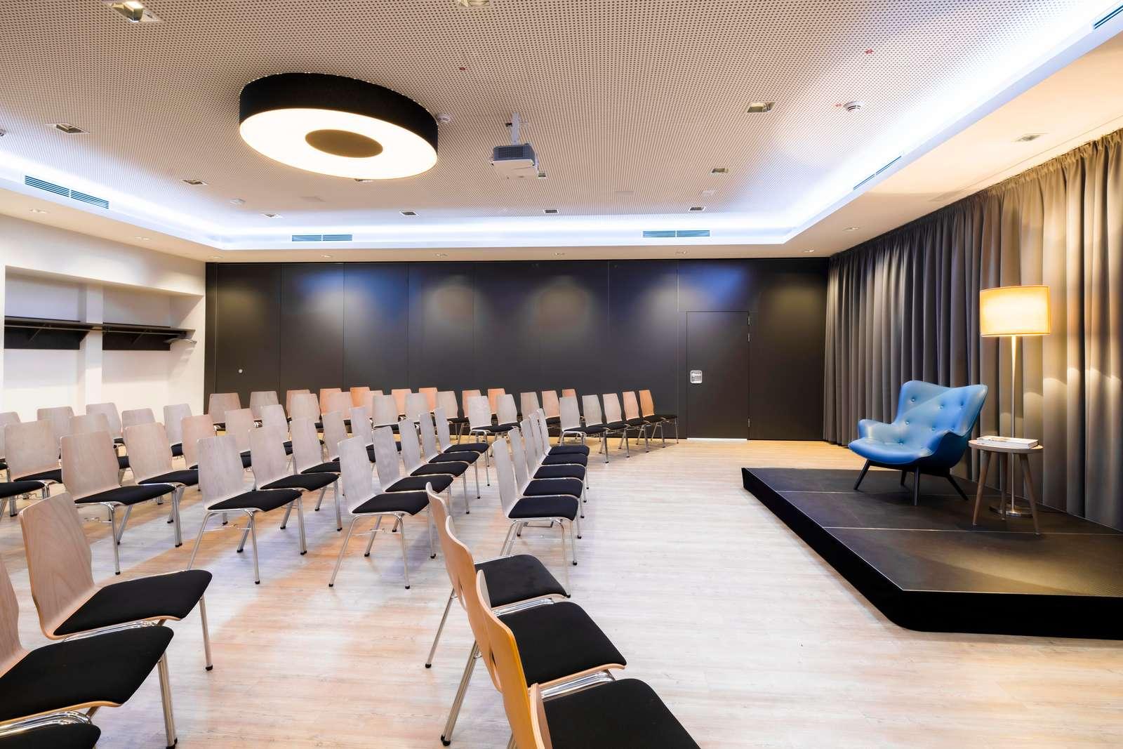 Friendly Cityhotel Oktopus Siegburg Exteriör bild