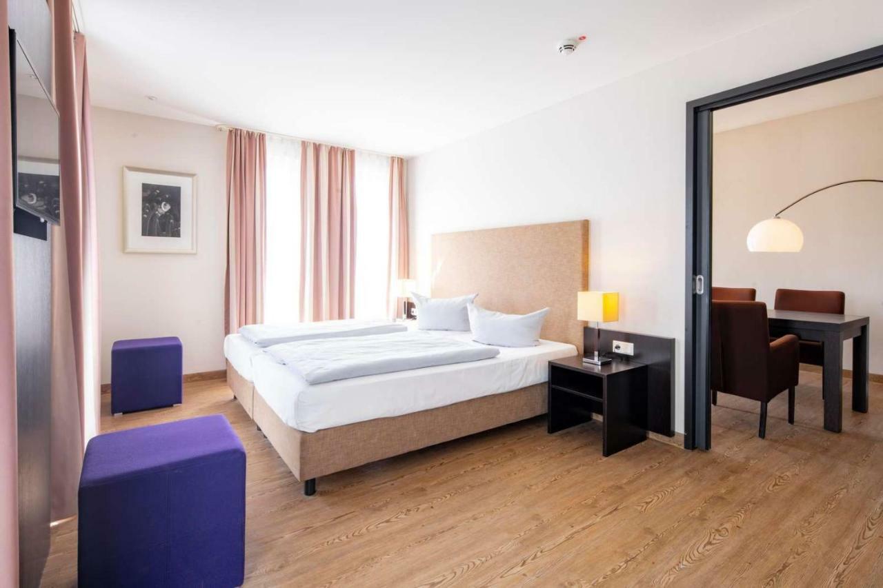 Friendly Cityhotel Oktopus Siegburg Exteriör bild
