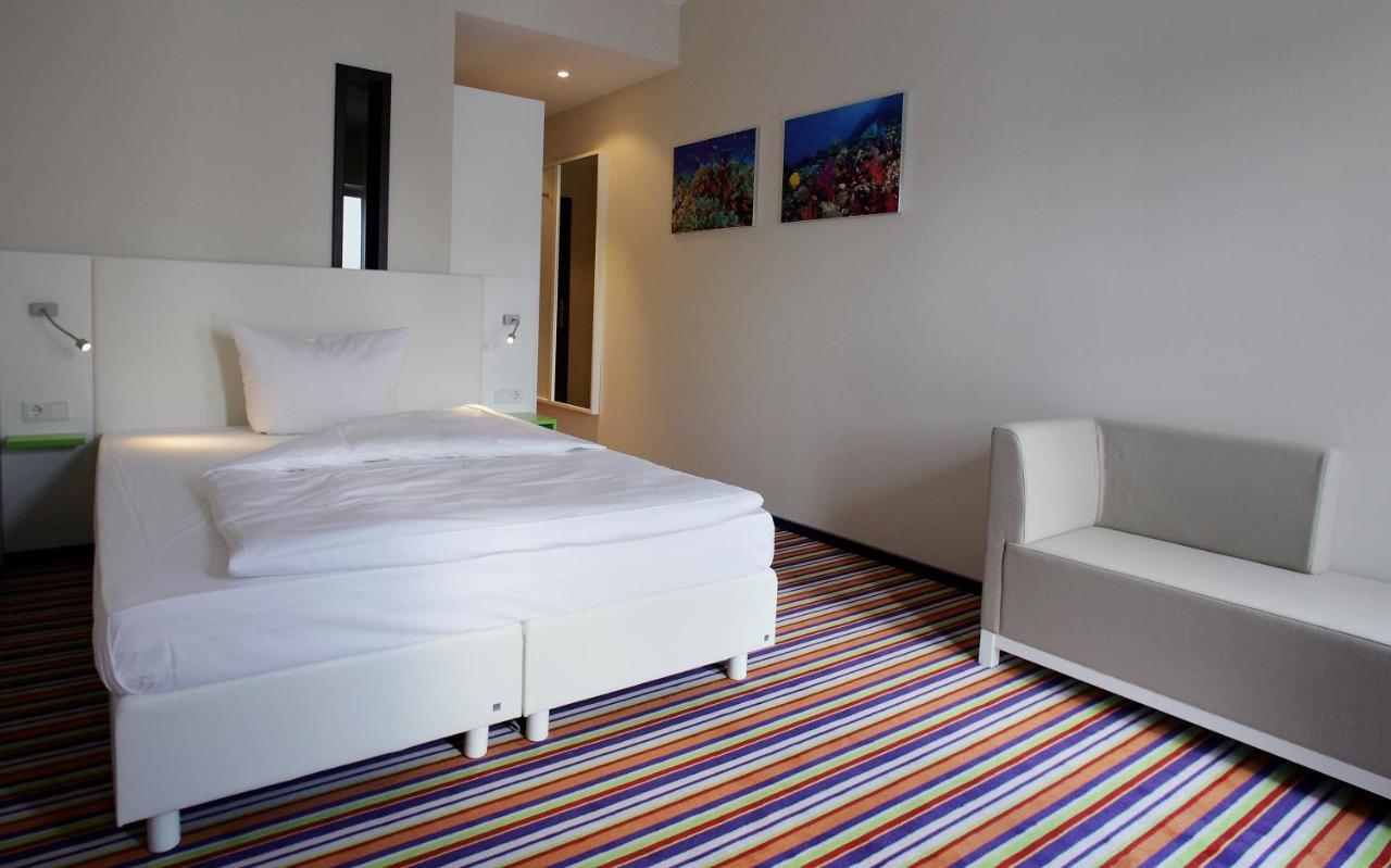 Friendly Cityhotel Oktopus Siegburg Exteriör bild