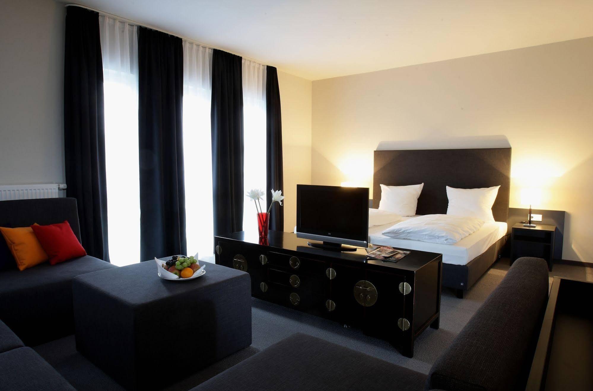 Friendly Cityhotel Oktopus Siegburg Exteriör bild